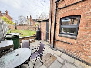 Photo 10- click for photo gallery